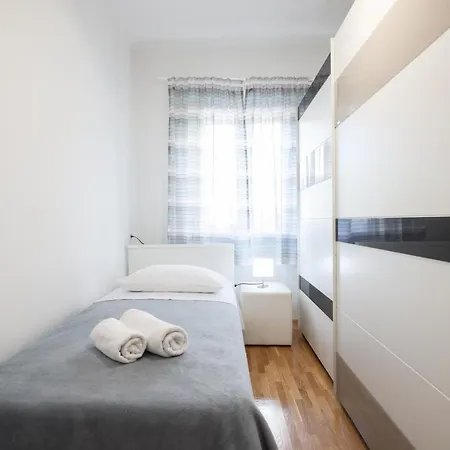 3 Bedroom For 5 People زادار