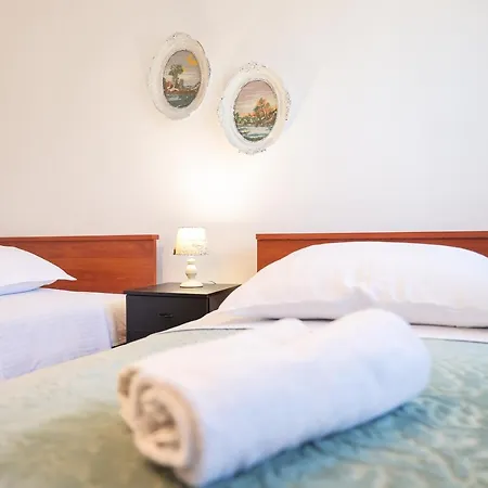 3 Bedroom For 5 People Apartmán Zadar